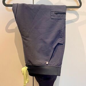 Like new Figs Zamora™ Petite Jogger Scrub Pants - M - Petite / Space Navy